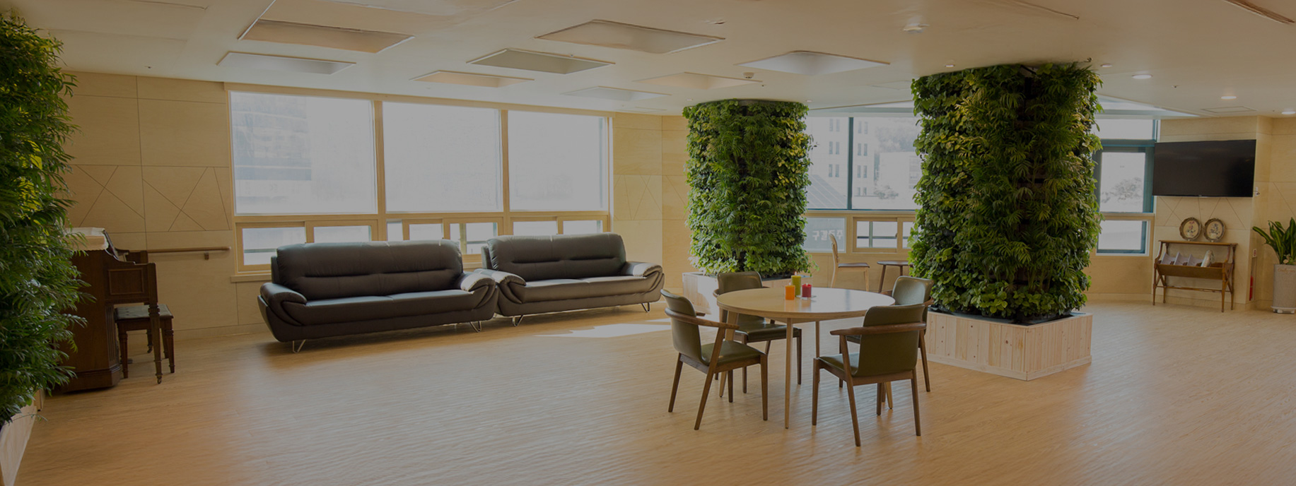 영통마더링 로비테이블이미지